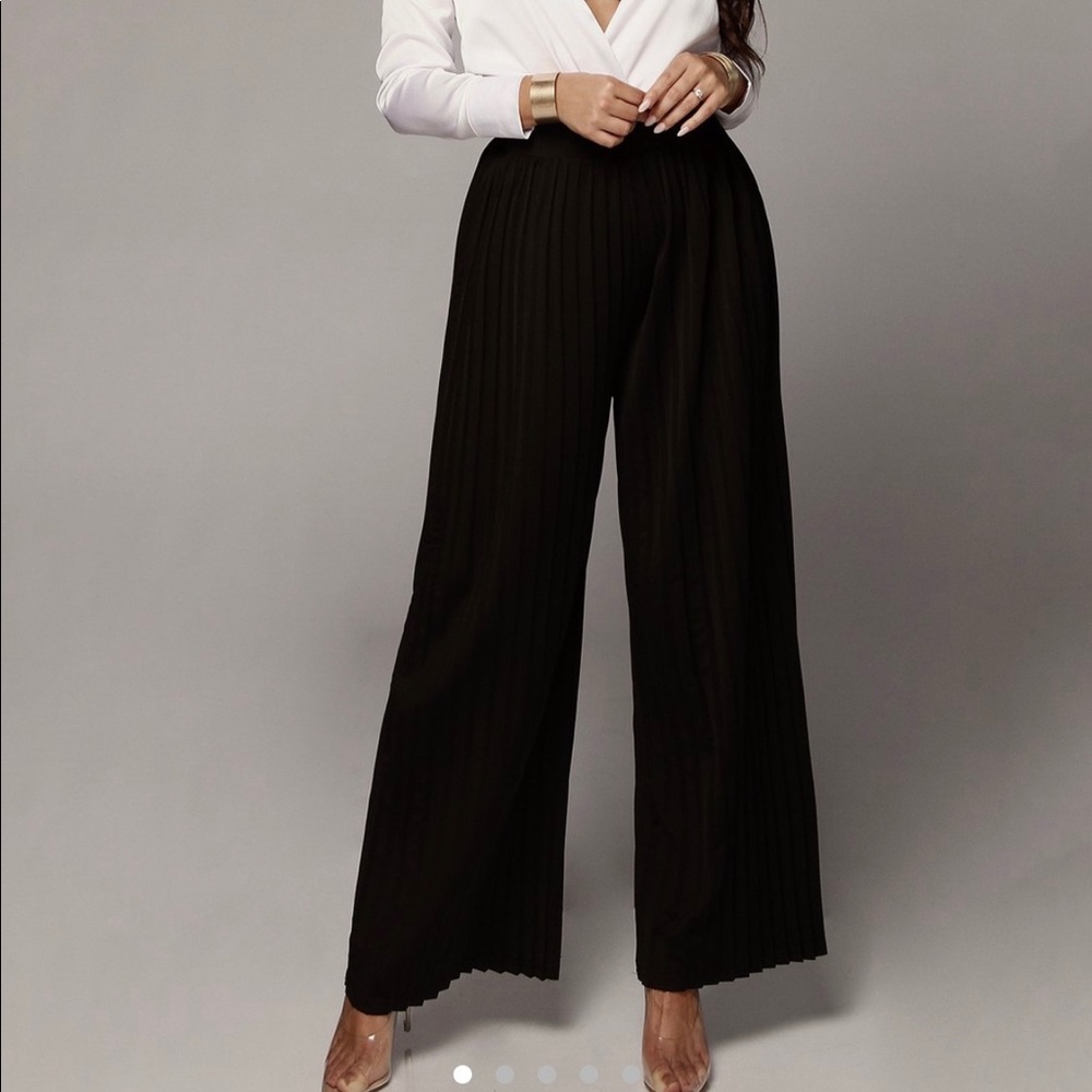 Pleated wide leg pant